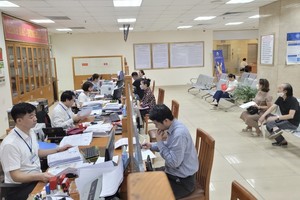 Tập trung nâng cao năng lực tổ chức thực thi chính sách, pháp luật để giải quyết kịp thời, có hiệu quả các công việc của người dân, doanh nghiệp.