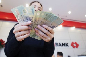 Áp lực từ chênh lệch huy động và cho vay