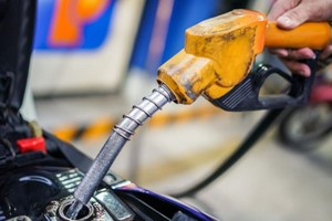 Giá xăng biến động nhẹ, nhưng giá dầu tăng gần 800 đồng/lít,kg từ chiều 7/11/2024.