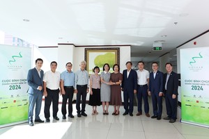 Các thành viên Hội đồng bình chọn Cuộc bình chọn Doanh nghiệp niêm yết 2024