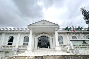 Cảnh hoang tàn tại Dự án Khu đô thị thương mại, du lịch, nghỉ dưỡng sinh thái Đại Ninh.