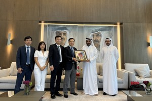 Đoàn công tác SCIC và lãnh đạo QIA chụp ảnh lưu niệm