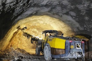 Thi công hầm số 2 trên cao tốc Đồng Đăng - Trà Lĩnh.