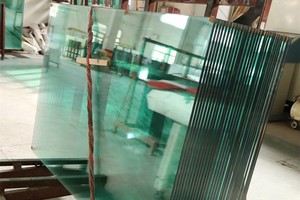 Xuất khẩu kính nổi sang Mỹ đang đối mặt với rủi ro về phòng vệ thương mại. Ảnh: internet