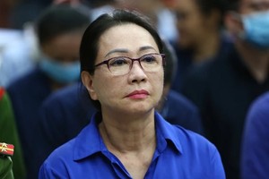 Tòa án Nhân dân cấp cao tại TP.HCM tiếp tục kê biên và xử lý các tài sản thuộc sở hữu hoặc có liên quan đến bị cáo Trương Mỹ Lan nhằm đảm bảo thực hiện nghĩa vụ bồi thường.