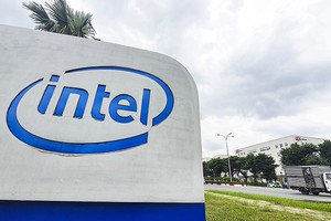 Áp dụng thủ tục đầu tư đặc biệt sẽ giúp đưa nhanh dự án vào triển khai. Trong ảnh: Nhà máy của Intel tại Khu công nghệ cao TP.HCM. Ảnh: Lê Toàn