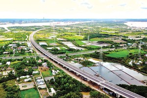 Một đoạn cao tốc Bến Lức - Long Thành sẵn sàng đưa vào khai thác.