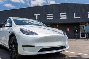 Một chiếc Tesla Model Y tại bãi xe của Tesla vào ngày 31/5/2023 ở Austin, Texas. Ảnh: Getty