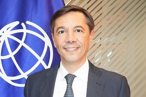 Ông Andrea Coppola, Chuyên gia kinh tế trưởng và quản lý Chương trình Tăng trưởng công bằng, tài chính và Thể chế của Ngân hàng Thế giới tại Việt Nam, Campuchia và Lào 