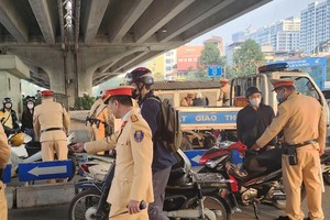 "Nghị định 168", "phạt nguội", "trừ điểm giấy phép lái xe"... được tìm kiếm nhiều nhất 