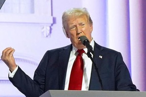 Ông Donald Trump phát biểu tại Milwaukee, Wisconsin, Mỹ, ngày 18/7/2024. Ảnh: Kyodo/TTXVN