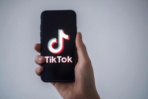 Người dùng TikTok tại Mỹ có thể sẽ không truy cập được ứng dụng video ngắn này từ ngày 19/1. Ảnh: AFP