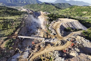 Thủ tướng Chính phủ ra công điện, yêu cầu kiên quyết xử lý các hành vi tiêu cực, tham nhũng trong quản lý đầu tư công