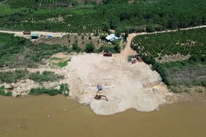 Kon Tum tháo gỡ các vướng mắc về khai thác khoáng sản