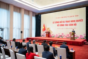 Phó chủ tịch Quốc hội Nguyễn Khắc Định phát biểu tại buổi lễ.