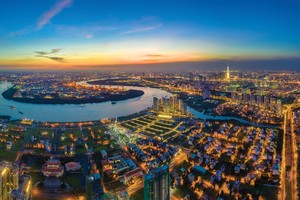 Doanh nghiệp địa ốc bung hàng