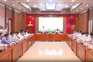 Đoàn kiểm tra số 1922 của Bộ Chính trị làm việc với Ban Thường vụ Tỉnh ủy Khánh Hòa. Ảnh: G.T 