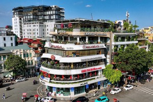 Khu vực đài phun nước ở Quảng trường Đông Kinh-Nghĩa Thục. (Ảnh: TTXVN)