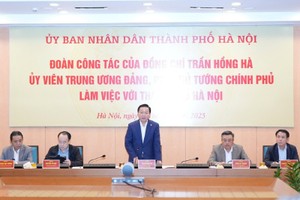 Phó Thủ tướng Chính phủ Trần Hồng Hà phát biểu tại buổi làm việc với UBND TP. Hà Nội.