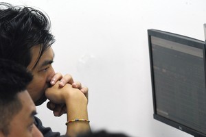 Cổ phiếu bán lẻ giảm giá mạnh theo thị trường chung, dù ngành có triển vọng tăng trưởng