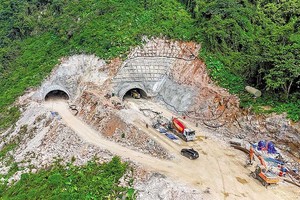 Thi công hầm số 2, Cao tốc Đồng Đăng - Trà Lĩnh.