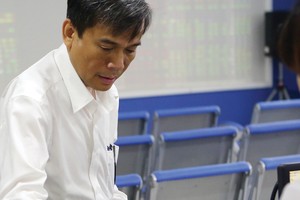 Nhà đầu tư cần duy trì một tỷ lệ tiền mặt hợp lý để sẵn sàng giải ngân khi thị trường chiết khấu mạnh