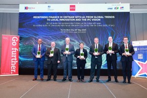 Các chuyên gia tại hội thảo “Trí tuệ nhân tạo (AI) định hình tương lai tài chính Việt Nam: xu hướng quốc tế, ứng dụng hiện tại và tầm nhìn của Trung tâm tài chính quốc tế” diễn ra ở TP. Hồ Chí Minh vào ngày 23 tháng 5.