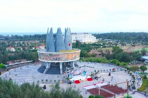 Mũi Sa Vĩ điểm đánh dấu địa đầu cực Đông Bắc của đất nước. Ảnh: Trung tâm TT & VH Móng Cái