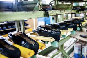 Giày dép là nhóm hàng có kim ngạch xuất khẩu lớn nhất sang Pháp trong năm ngoái. 