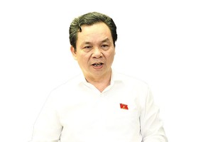 GS-TS. Hoàng Văn Cường, đại biểu Quốc hội đoàn TP. Hà Nội.