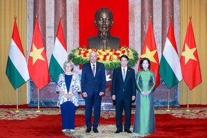 Chủ tịch nước Lương Cường chủ trì lễ đón, hội đàm với Tổng thống Hungary 