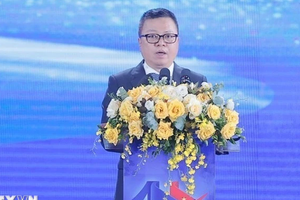 Ông Lê Quốc Minh, Ủy viên Trung ương Đảng, Phó Trưởng Ban Tuyên giáo và Dân vận Trung ương, Chủ tịch Hội Nhà báo Việt Nam, Tổng Biên tập báo Nhân Dân phát biểu tại Lễ trao Giải Báo chí Quốc gia lần thứ XIX 