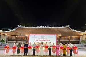 Hải Phòng ra mắt tour đêm “Dấu thiêng Hàng Kênh”