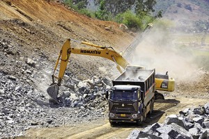 Thủ tướng Chính phủ nhấn mạnh phải giải ngân 100% vốn đầu tư công “trước ngày 31/12/2025”. Ảnh: Đức Thanh 