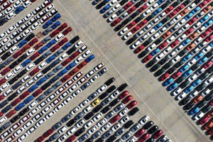 Xuất khẩu ô tô sang Mỹ có đóng góp “nền tảng” cho nền kinh tế Nhật Bản, chiếm 28,3% tổng lượng hàng xuất khẩu trong năm 2024. Ảnh: AFP