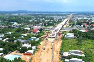 Hai gói thầu xây lắp thuộc Dự án Đường 991B từ Quốc lộ 51 đến hạ lưu cảng Cái Mép (TP.HCM) có tổng giá trị 2.475 tỷ đồng. Ảnh: Đăng Khôi