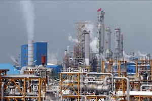 Cơ sở khai thác khí đốt South Pars ở cảng Assaluyeh, miền Nam Iran. Ảnh: AFP/TTXVN