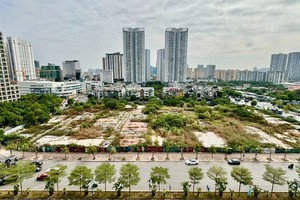 Bồi thường giải phóng mặt bằng theo bảng giá đất: Mâu thuẫn giữa lý thuyết và thực tế