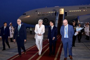 Toàn quyền Australia và Phu quân bắt đầu thăm cấp Nhà nước tới Việt Nam