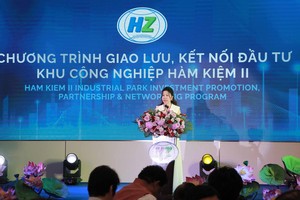 Bà Dương Thị Kiều Anh, Phó Chủ tịch HĐQT HZ Group, Phó chủ tịch HĐQT Công ty Cổ phần Đầu tư Bình Tân cho biết, Hàm Kiệm II còn được định hướng trở thành một trung tâm công nghiệp - logistics tích hợp, phục vụ cho sự phát triển lâu dài của cả vùng. Ảnh: Trọng Tín.