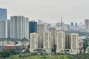 Giá chung cư Hà Nội vẫn ở mức cao. (Ảnh: Thanh Vũ) 