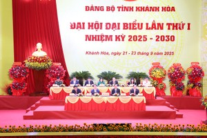 Ðại hội đại biểu Ðảng bộ tỉnh Khánh Hòa lần thứ I, nhiệm kỳ 2025 - 2030 đã biểu quyết thông qua dự thảo Chương trình hành động của Ban chấp hành Đảng bộ tỉnh nhiệm kỳ 2025 - 2030. Ảnh: T.X 