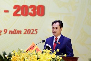 Ông Trịnh Việt Hùng, Ủy viên dự khuyết Trung ương Đảng, Bí thư Tỉnh ủy Thái Nguyên phát biểu tại Đại hội 