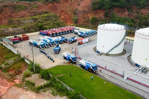 Xuất nhập khẩu xăng dầu 8 tháng trên 5,3 tỷ USD 