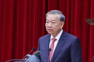 Tổng Bí thư Tô Lâm phát biểu bế mạc Hội nghị lần thứ 13 Ban Chấp hành Trung ương Đảng khóa XIII. (Ảnh: Thống Nhất/TTXVN)