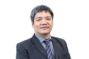  Ông Nguyễn Bá Hùng, chuyên gia kinh tế trưởng Ngân hàng Phát triển châu Á (ADB) tại Việt Nam 