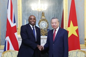 Tổng Bí thư Tô Lâm gặp Phó Thủ tướng Anh David Lammy. Ảnh: Thống Nhất/TTXVN
