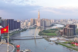 Để đảm bảo mục tiêu tăng trưởng 10 - 11%/năm, giai đoạn 2026 - 2030, dự kiến mỗi năm, TP.HCM cần huy động bổ sung 8 - 12 tỷ USD 