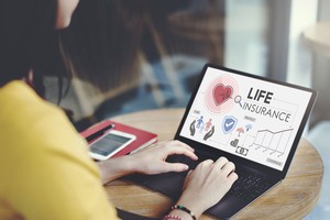 Các công ty bảo hiểm nhân thọ đang cấu trúc lại sản phẩm, nâng cao chất lượng dịch vụ để lấy lại niềm tin của khách hàng