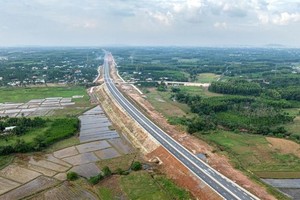 Khánh thành cao tốc Quảng Ngãi-Hoài Nhơn, thông xe cao tốc Khánh Hoà-Buôn Ma Thuột 